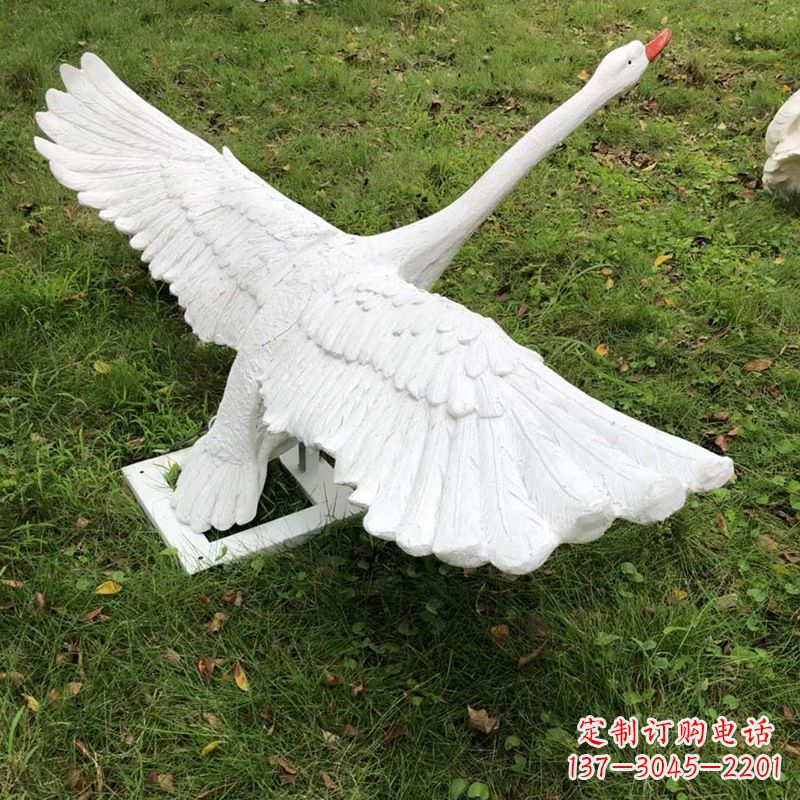 大同翱翔上天的白天鹅发光动物雕塑