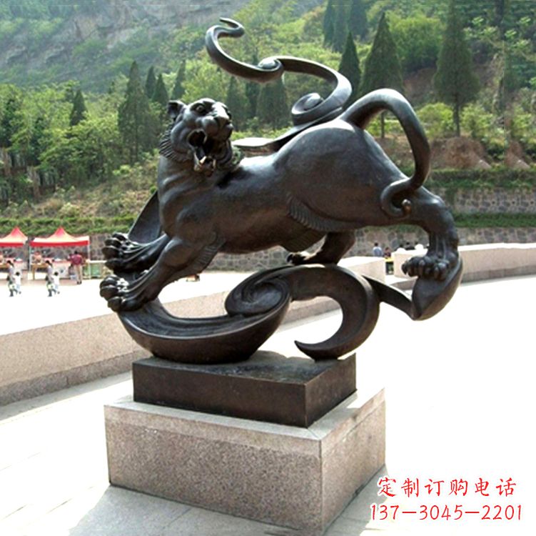 大同纯铜雕刻的熊猫动物雕塑