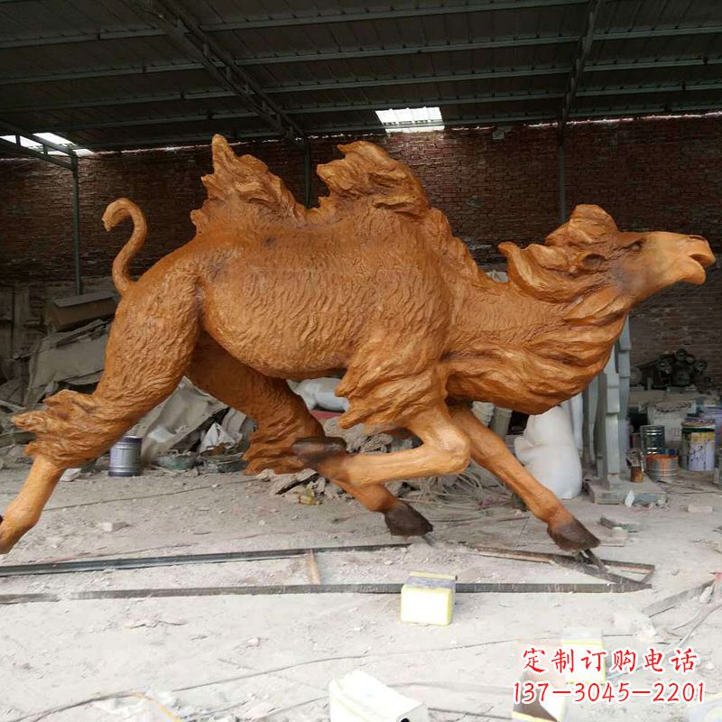 大同活力四射的骆驼
