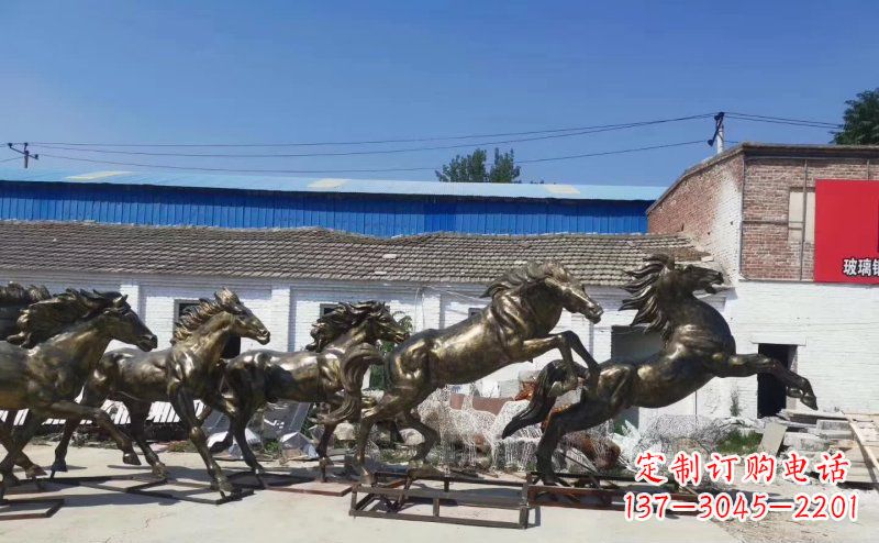 大同奔腾马群铜雕