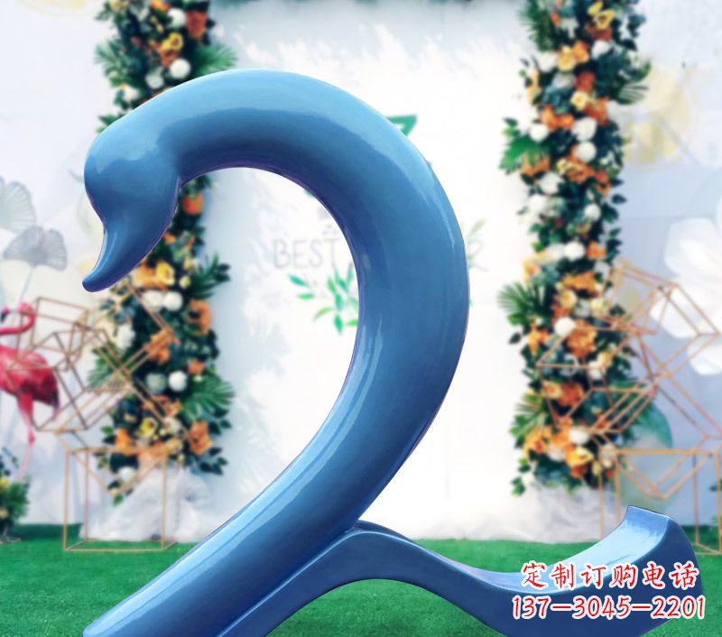 大同玻璃钢爱心天鹅雕塑(右)