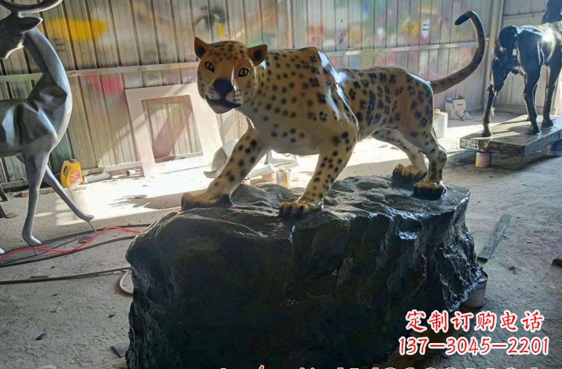 大同新颖豹子雕塑