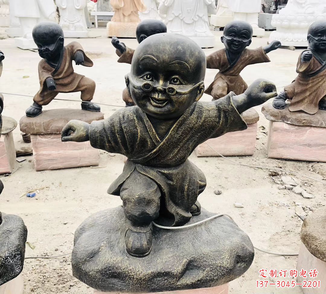 大同玻璃钢仿铜小和尚雕塑公园景观人物雕塑