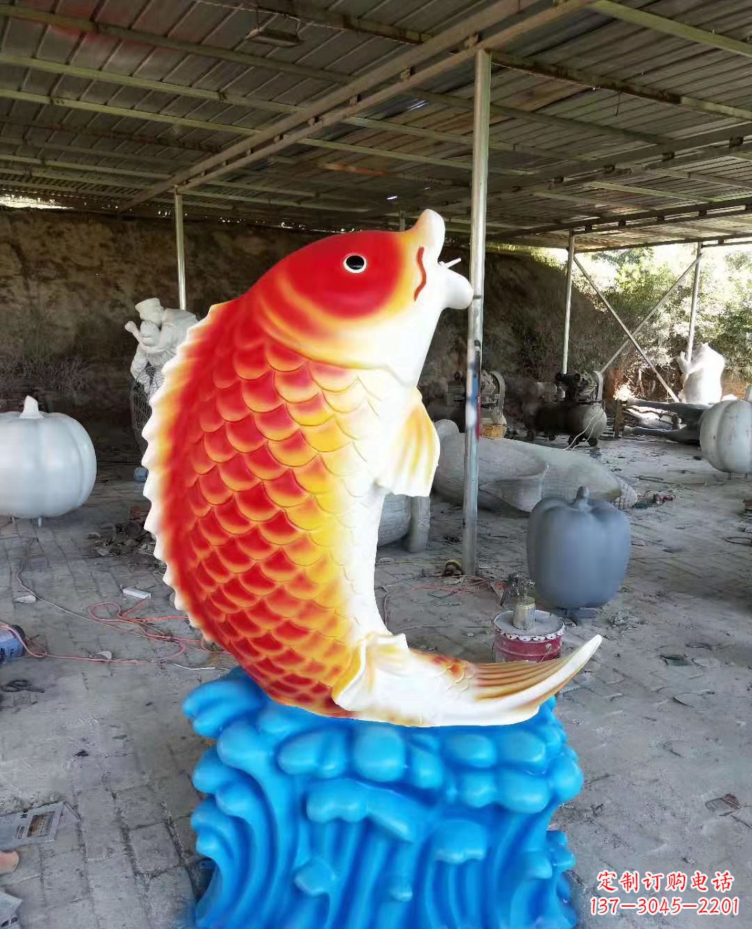 大同玻璃钢制作的精美鲤鱼喷泉雕塑
