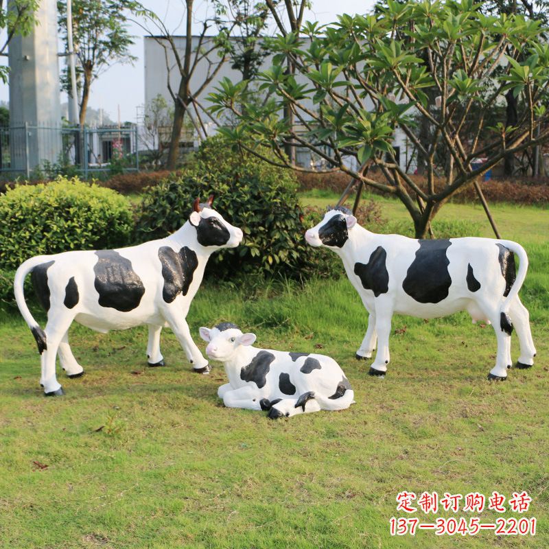 大同玻璃钢仿真奶牛雕塑