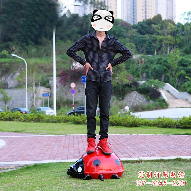 大同玻璃钢七星瓢虫雕塑艺术的精灵