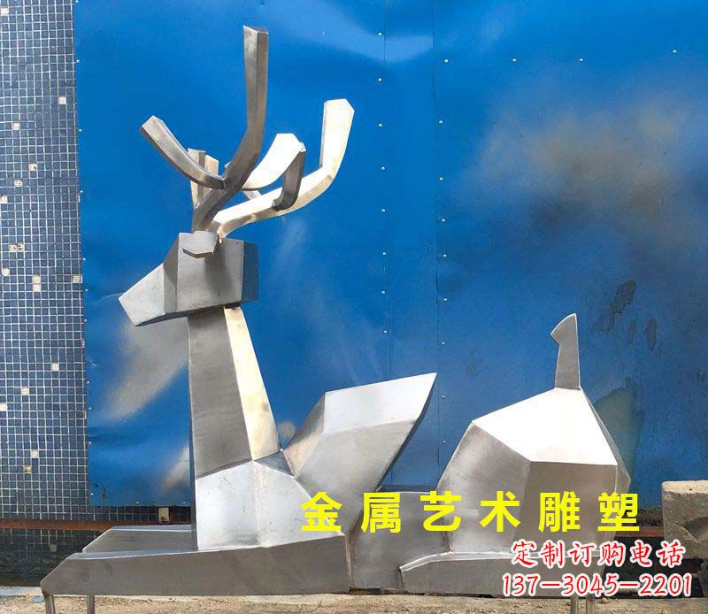 大同不锈钢别墅几何鹿雕塑——别出心裁的艺术灵感