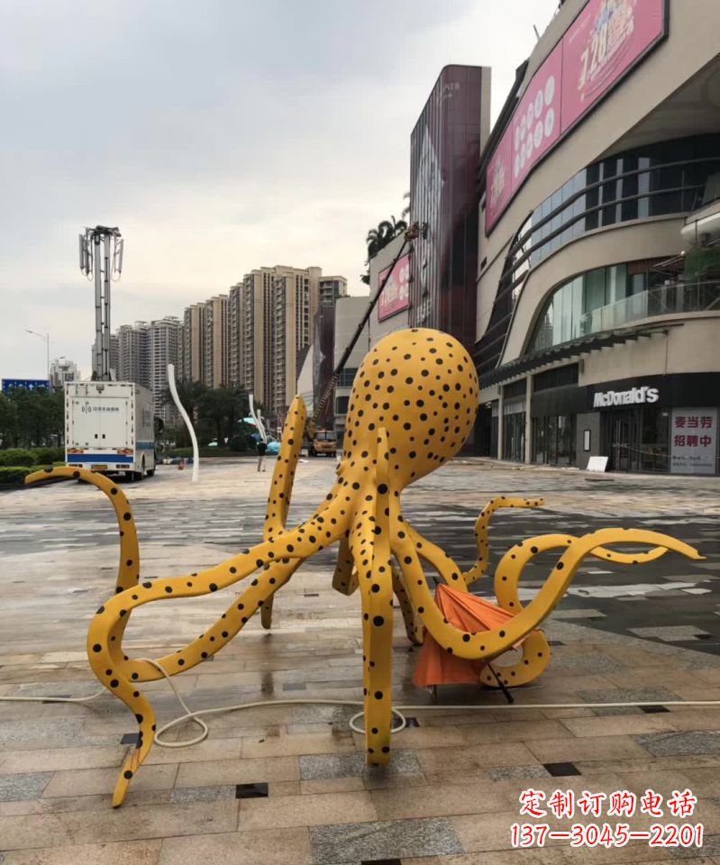 大同不锈钢章鱼雕塑一座海洋之城的标志