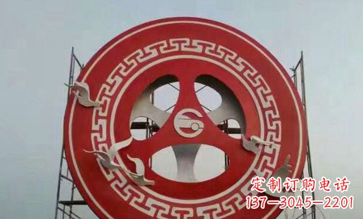 大同不锈钢齿轮雕塑象征着时代进步