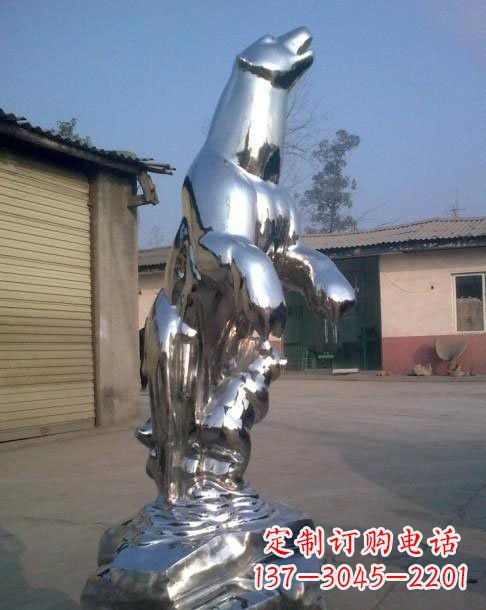 大同不锈钢北极熊雕塑雕刻精美、经久耐用