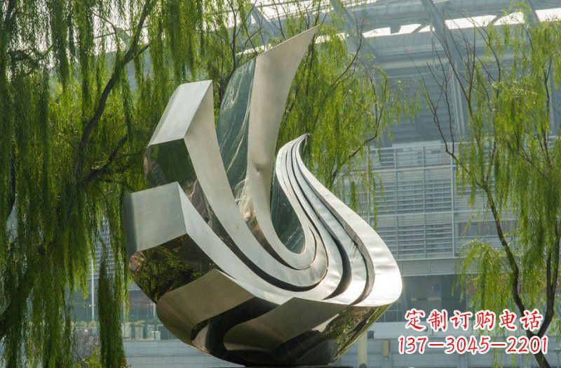 大同不锈钢和平鸽雕塑象征和平与信仰