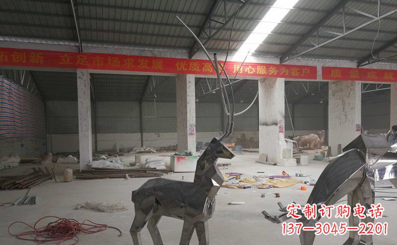 大同不锈钢麋鹿雕塑静谧美丽的自然之美