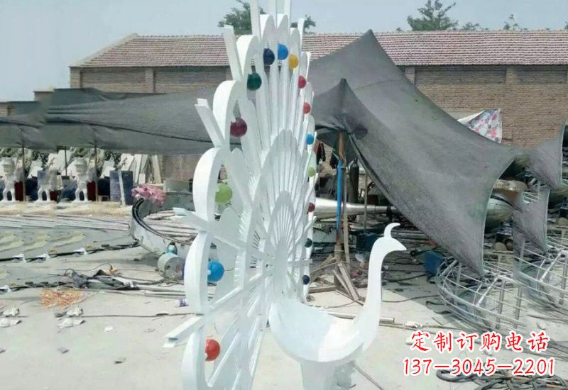 大同不锈钢孔雀雕塑精美绝伦