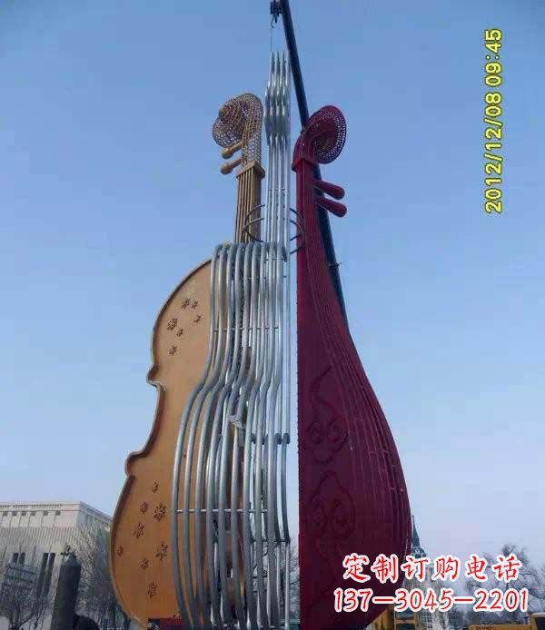 大同不锈钢琵琶雕塑演奏着灵魂之音