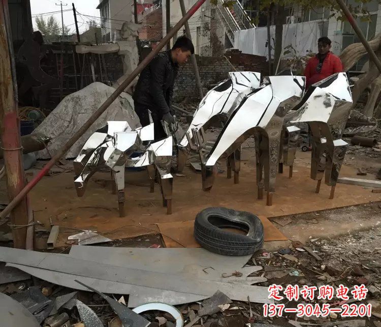 大同不锈钢动物雕塑精美外形,经久耐用