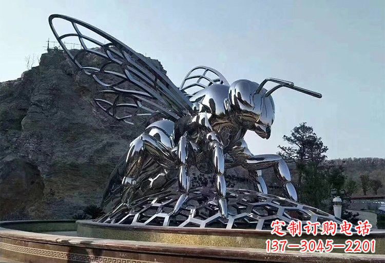 大同不锈钢大型蜜蜂雕塑铸造出精美绝伦的艺术杰作