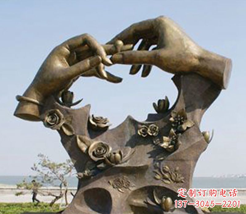 大同不锈钢戒指雕塑表达爱的艺术精品