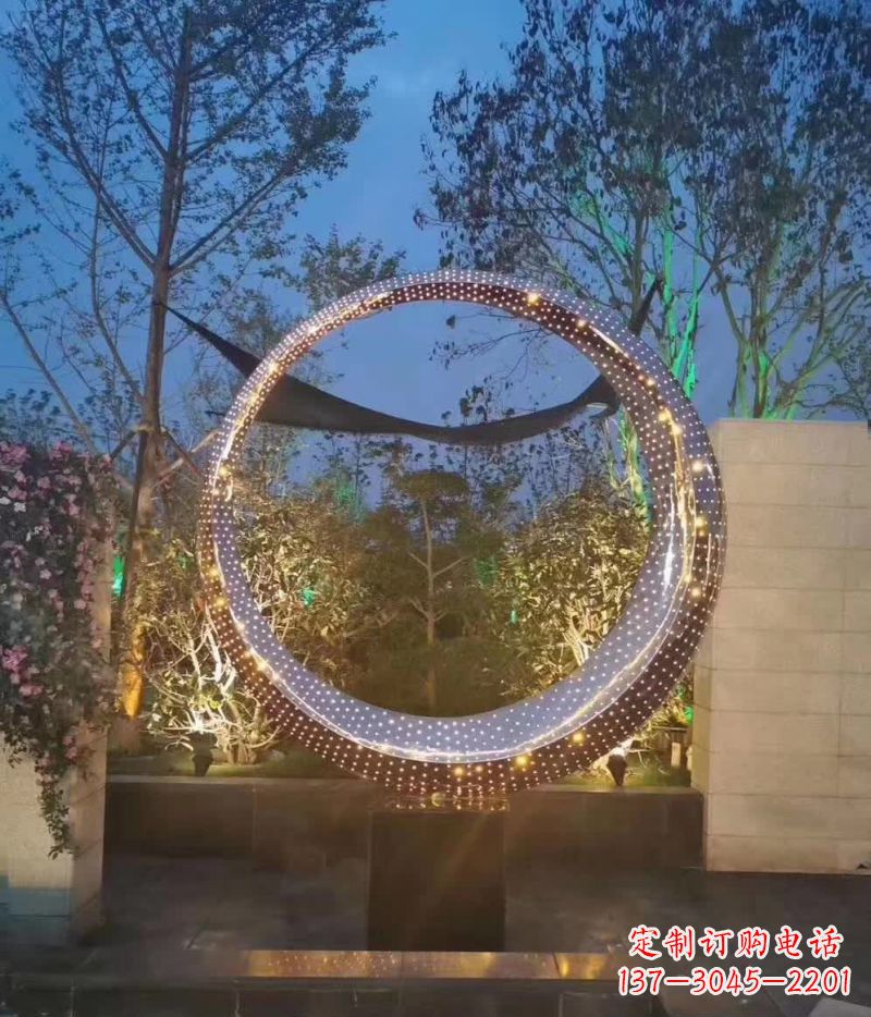 大同不锈钢圆环雕塑艺术与环境的完美结合