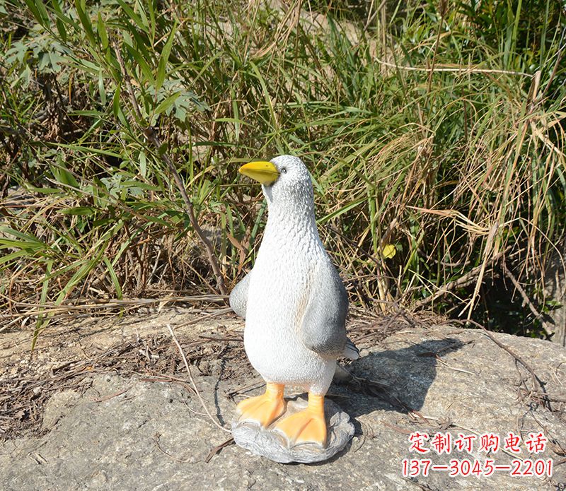 大同和平鸽雕塑传递和平的美丽象征