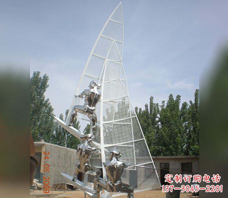 大同不锈钢帆船给公园带来美丽的景致