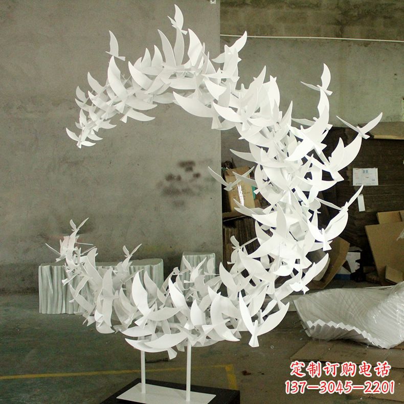 大同不锈钢鸽子景观雕塑，飞翔的格子群创意鸟类标识摆件