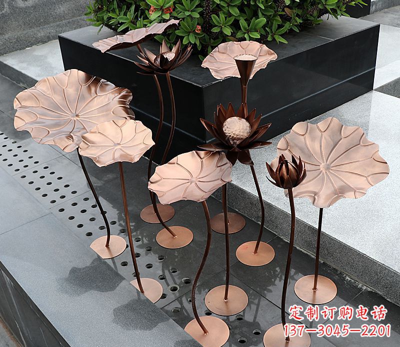大同不锈钢古铜色荷花雕塑传承传统文化的精美艺术品