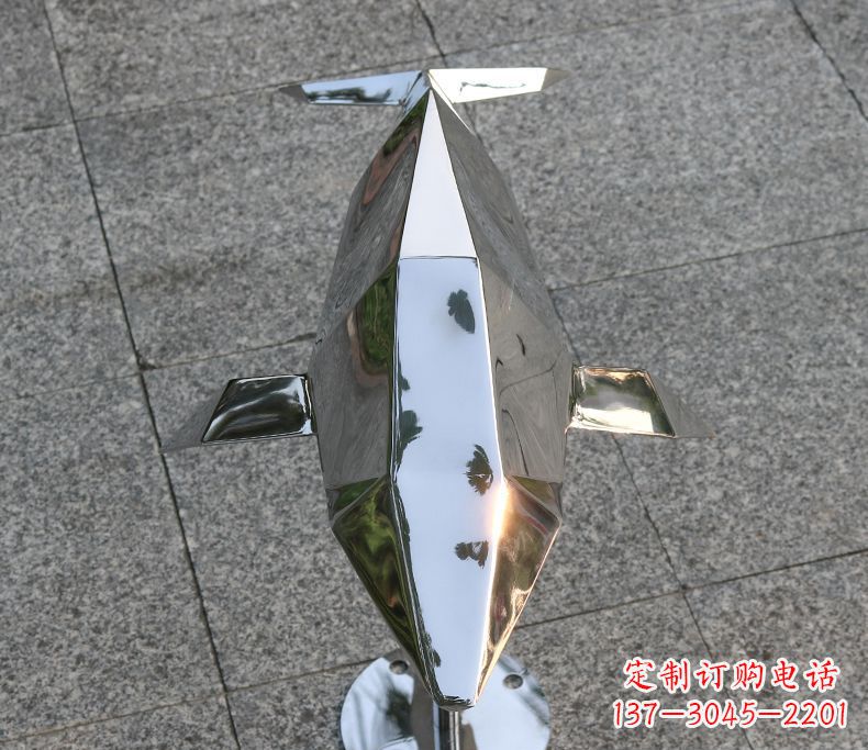 大同海豚雕塑令不锈钢广场更加灿烂