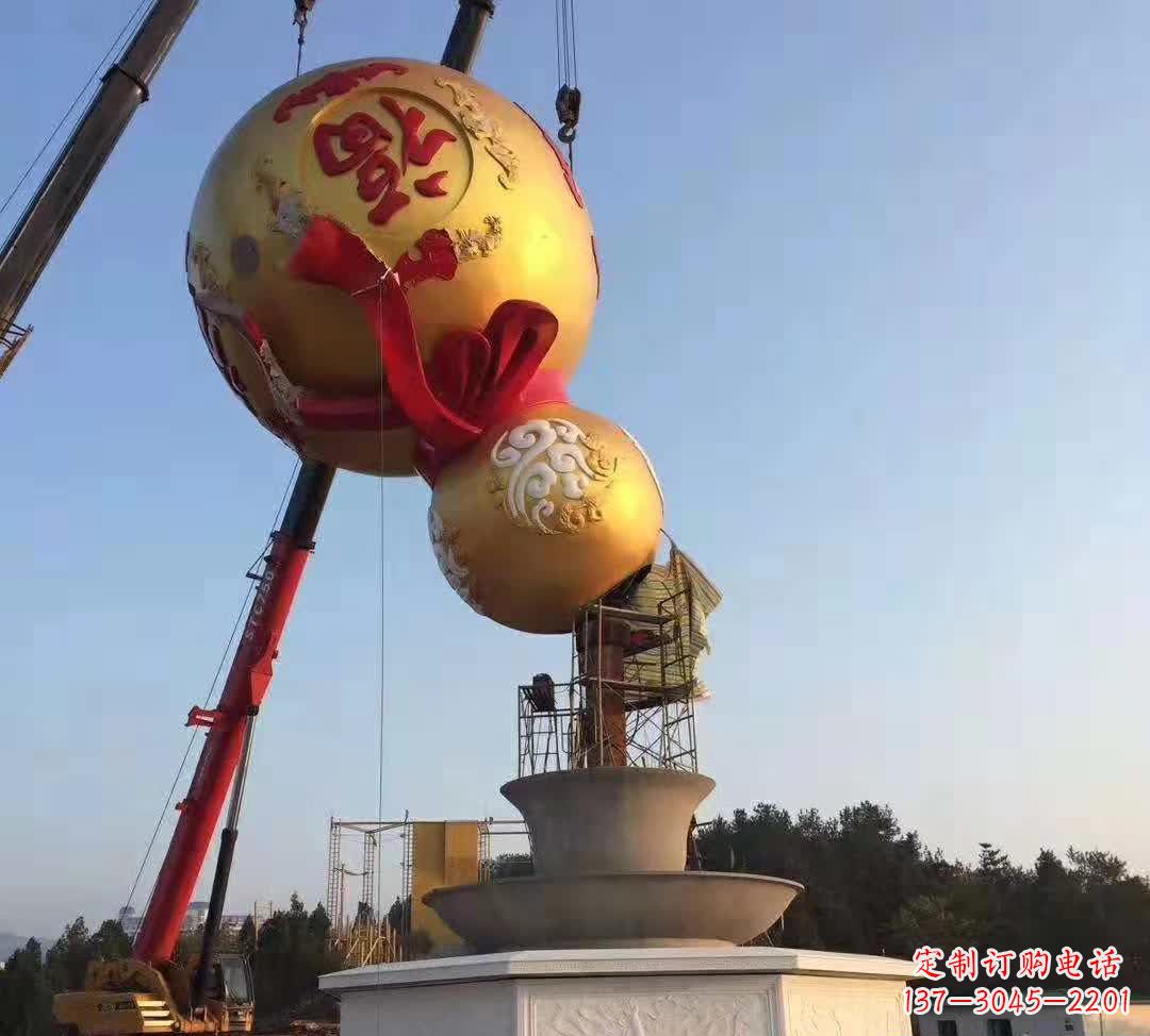 大同不锈钢葫芦景观雕塑精美绝伦