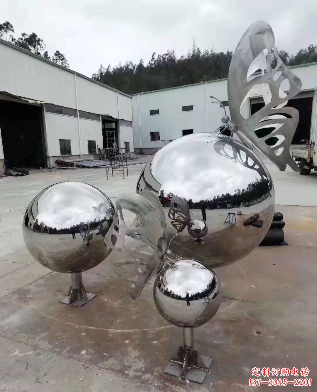 大同不锈钢蝴蝶雕塑美丽而迷人