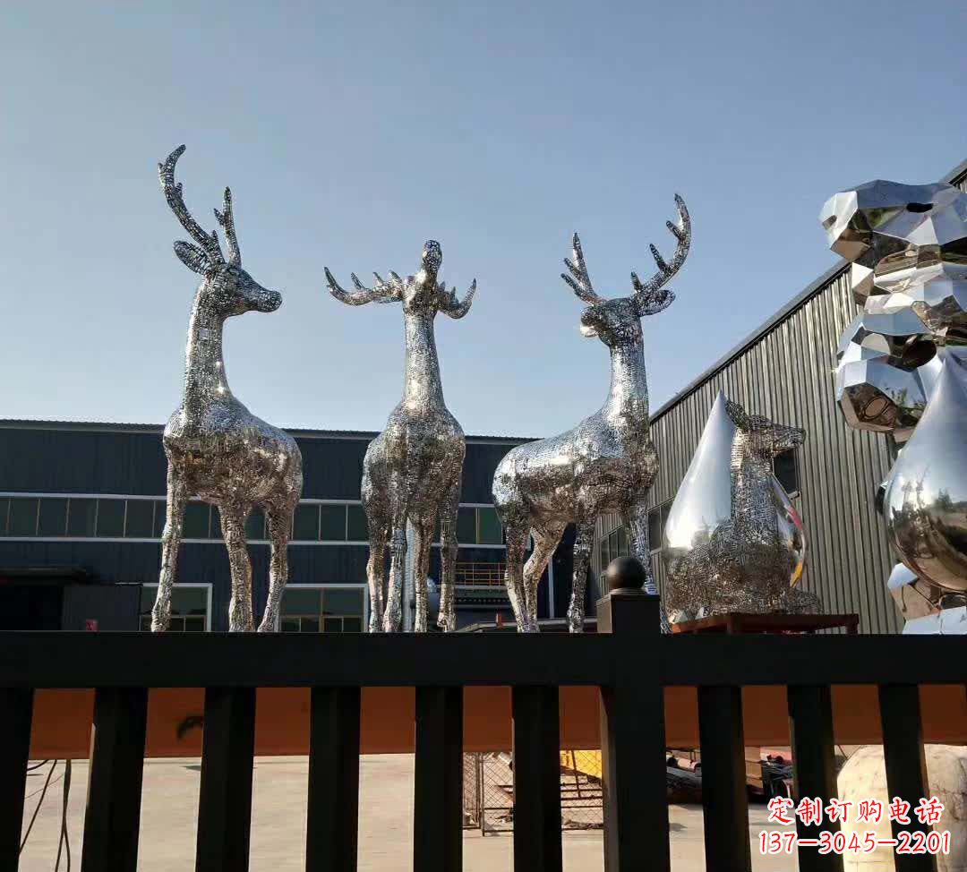 大同不锈钢梅花鹿雕塑给空间增添优雅气息