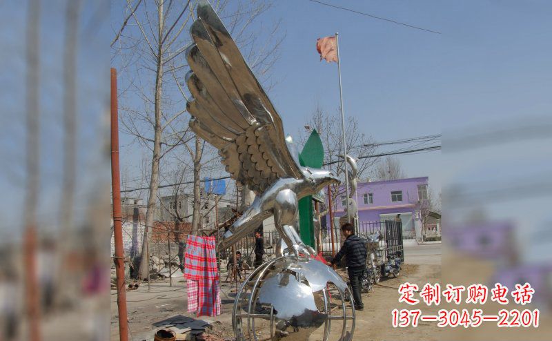 大同不锈钢老鹰雕塑象征力量与美丽