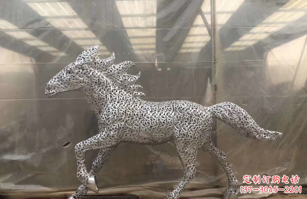大同不锈钢马雕塑精致而又令人惊叹