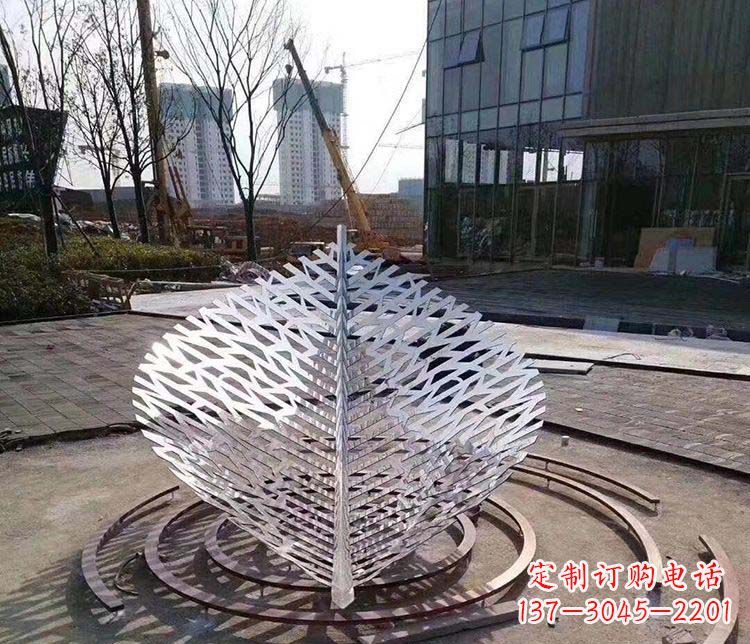 大同不锈钢镂空锻造树叶雕塑