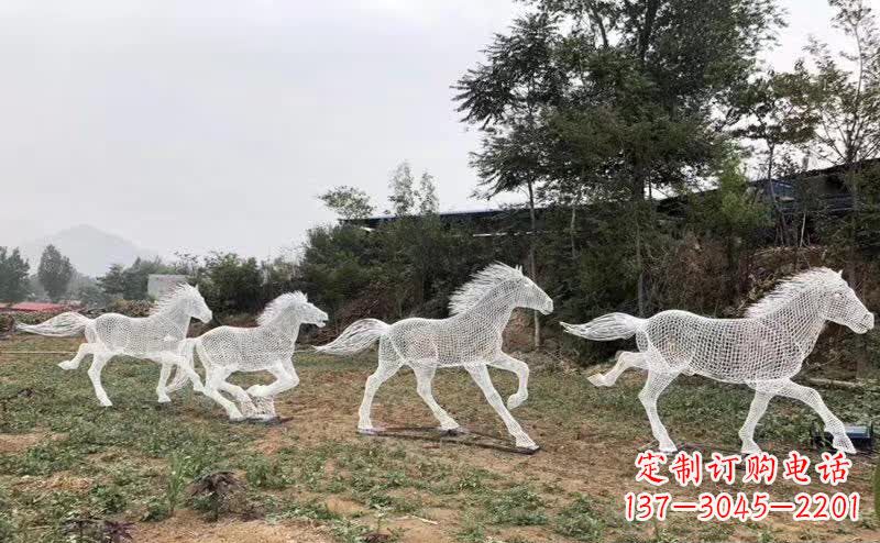 大同不锈钢马雕塑勇往直前
