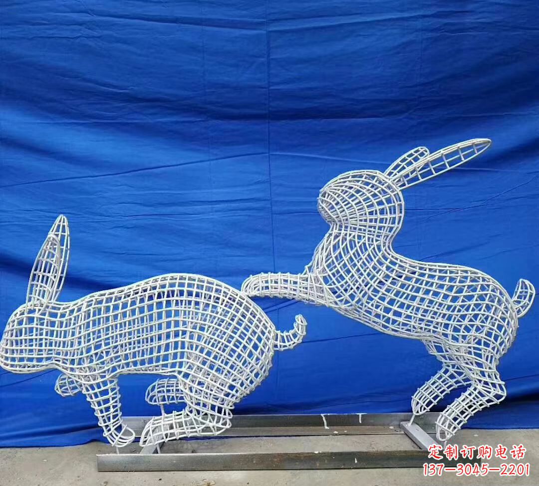大同不锈钢镂空兔子精美雕塑展现可爱