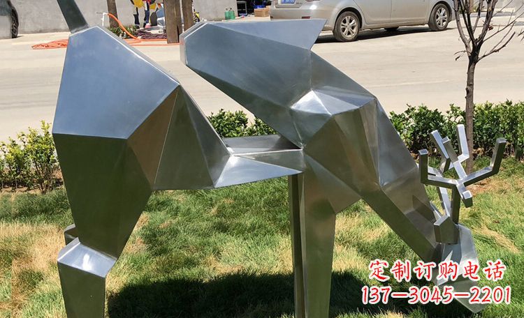 大同不锈钢梅花鹿雕塑给公园带来美丽风景