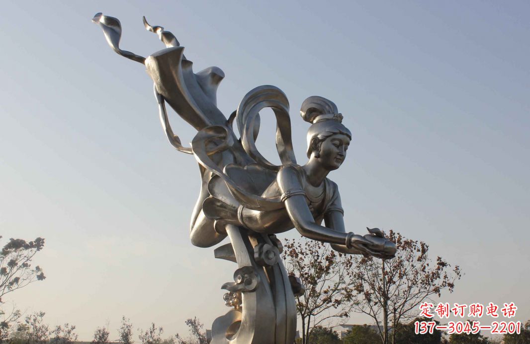 大同不锈钢蟠桃祈福广场雕塑