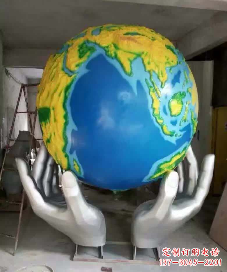 大同不锈钢手托地球雕塑精美的艺术作品