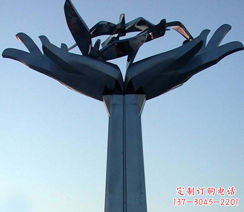大同不锈钢手托鸽子雕塑