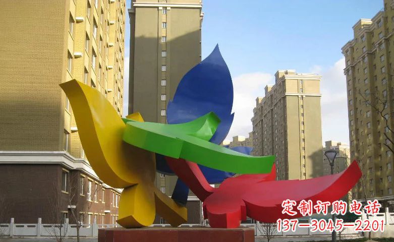 大同不锈钢树叶景观雕塑美丽而精致