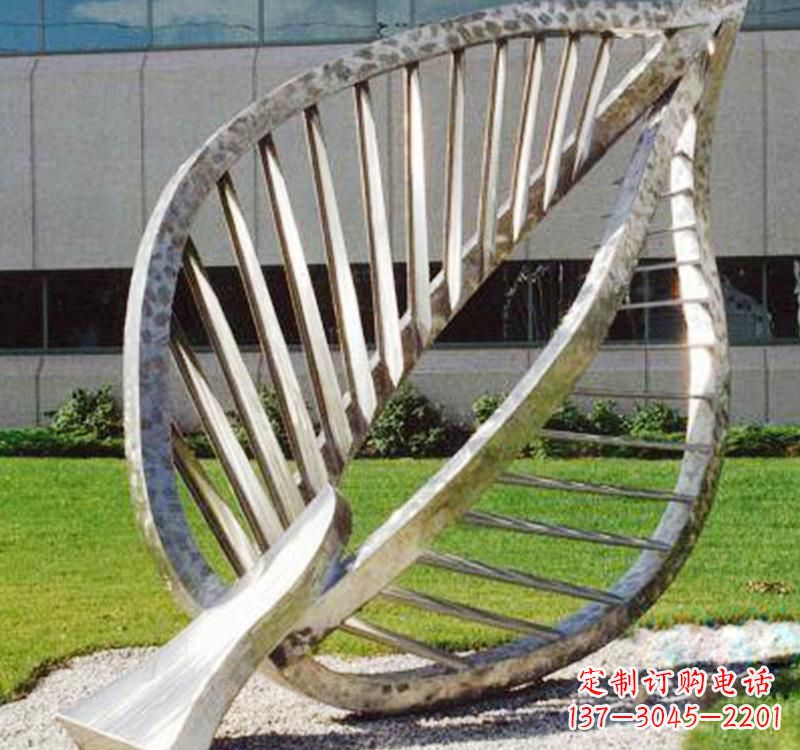 大同不锈钢树叶镂空景观雕塑精美而古朴