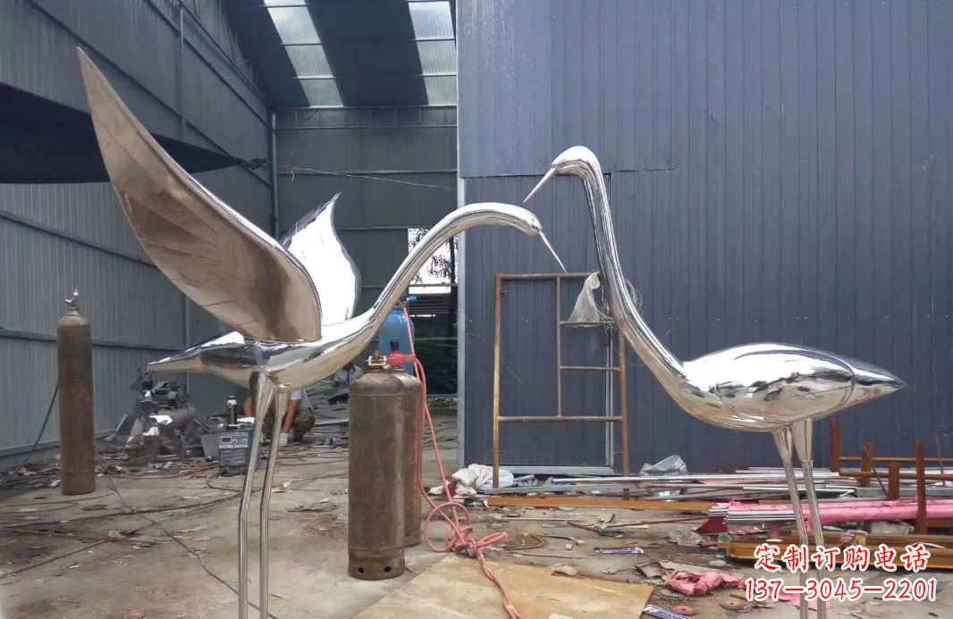 大同不锈钢仙鹤雕塑传承中国文化