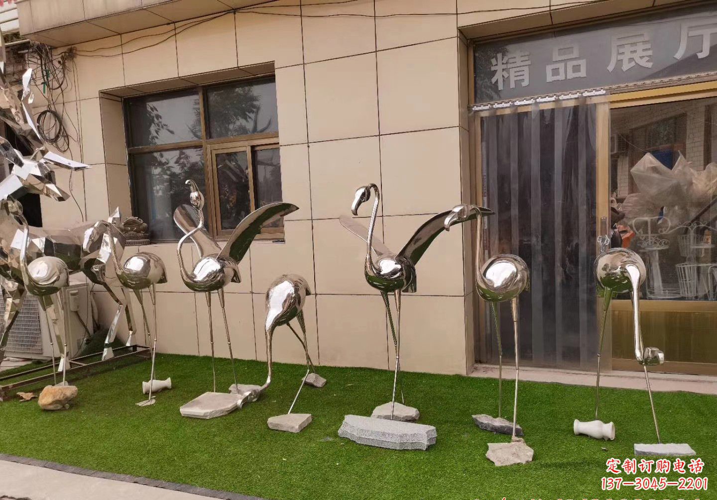 大同不锈钢仙鹤景观雕塑精美雕塑展现优美的仙鹤之美
