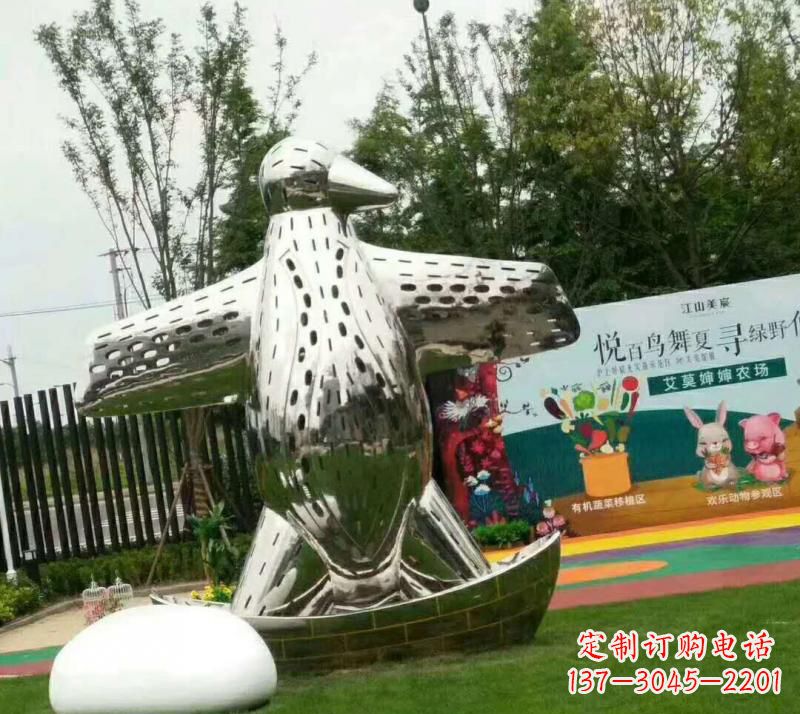 大同不锈钢现代企鹅雕塑