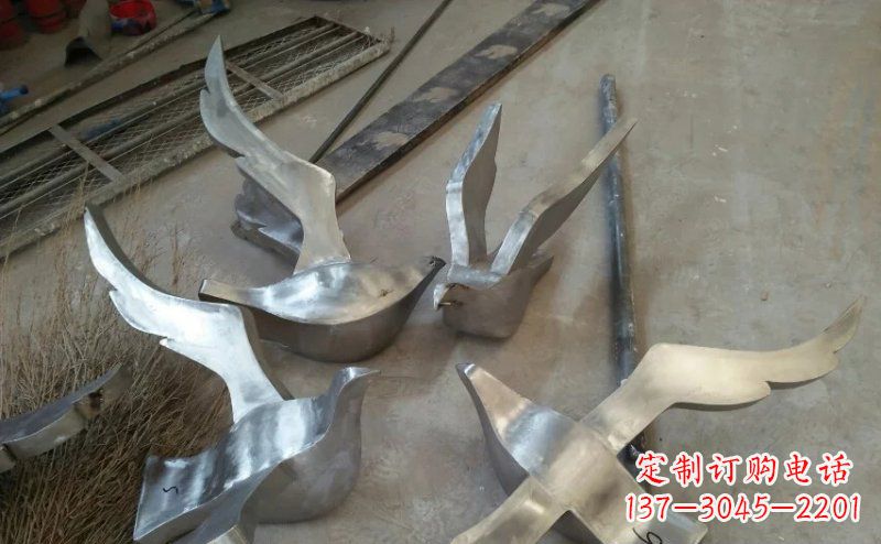 大同精美的不锈钢小型鸽子雕塑