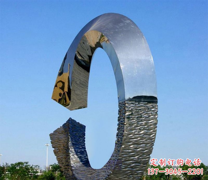 大同环绕着美好的景观雕塑