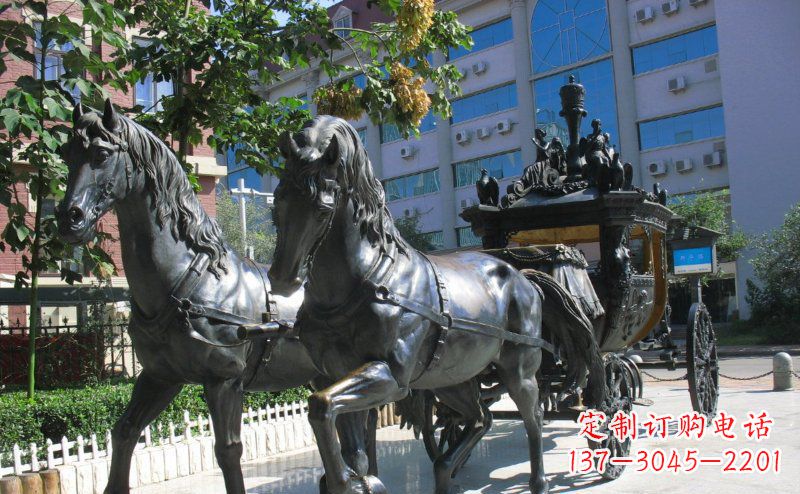 大同马车雕塑西方步行街的瑰宝