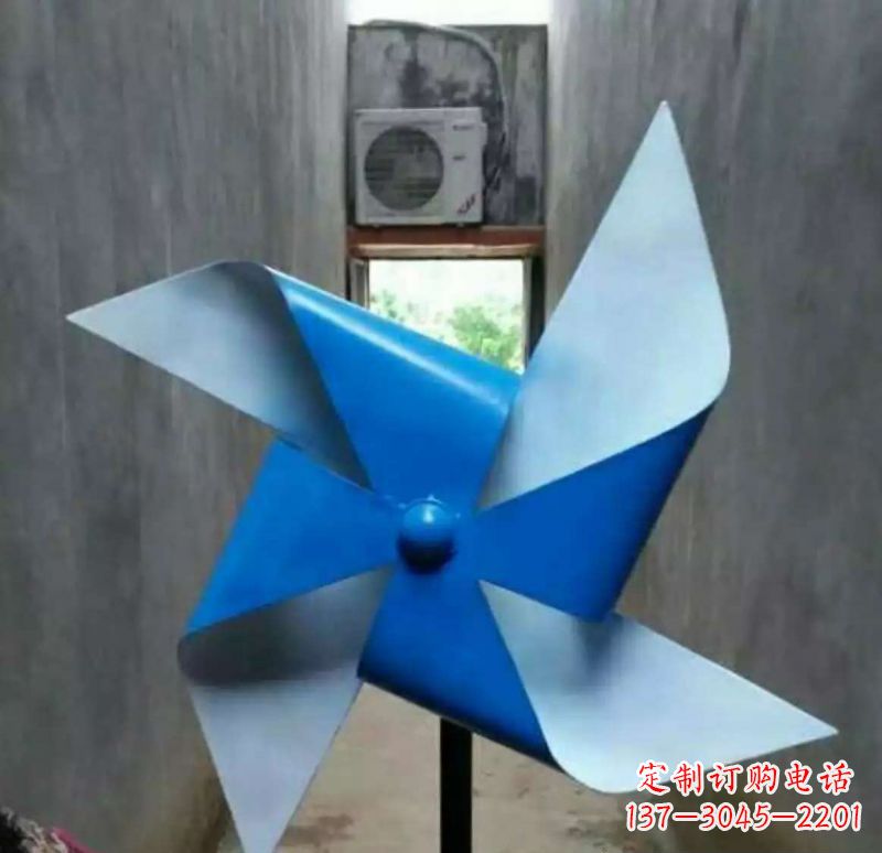 大同色彩斑斓的不锈钢风车雕塑