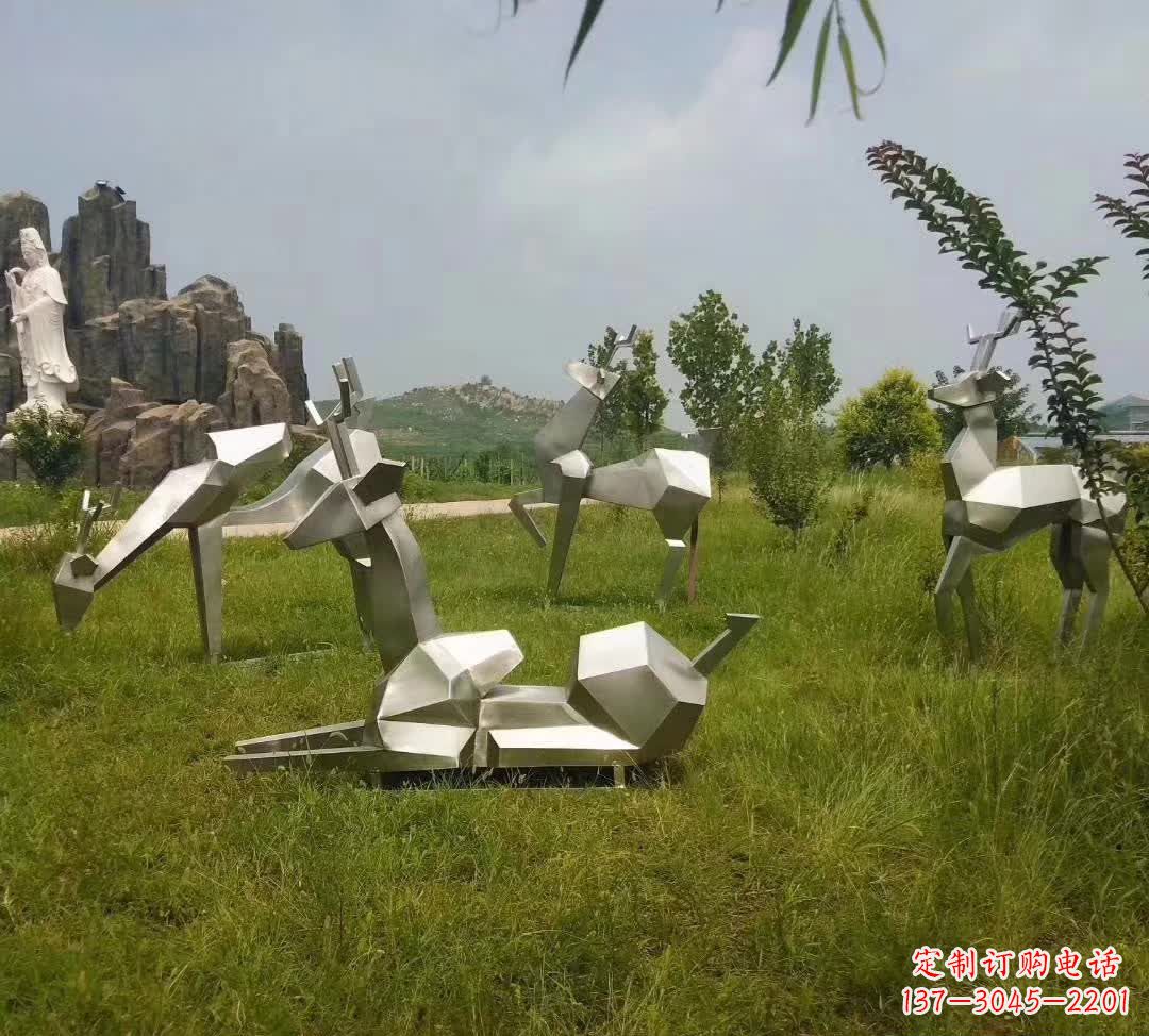 大同草坪不锈钢锻造小鹿雕塑