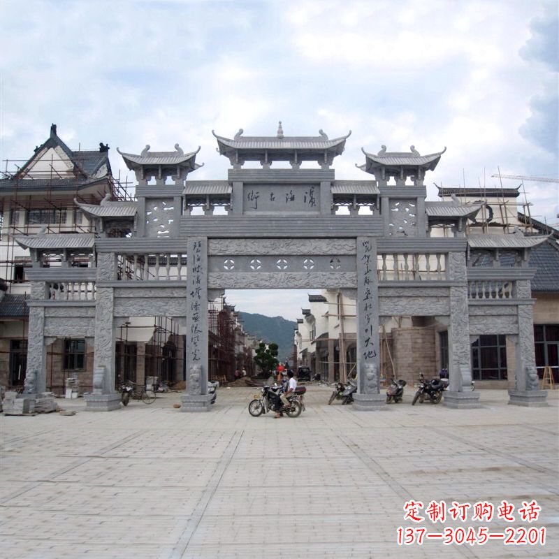 大同城市街道五门石雕牌坊